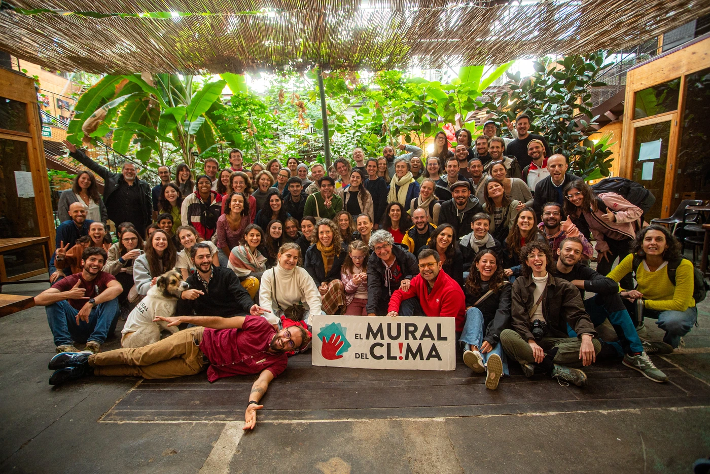 El equipo organizador y los participantes de la mañana del sábado